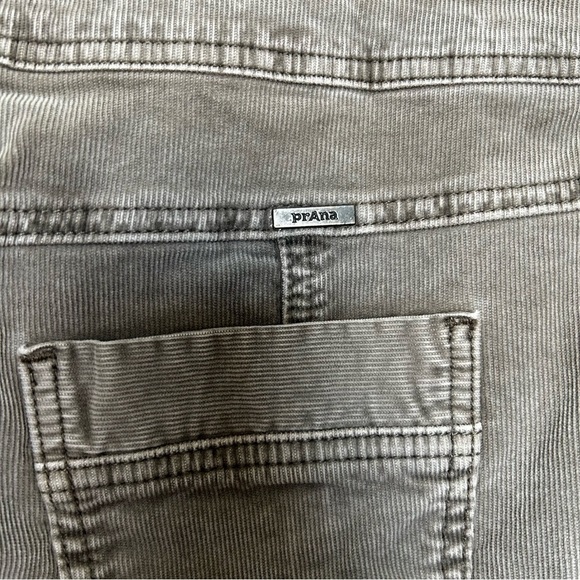 PrAna Corduroy Pencil Mini Skirt with Buttons an Pockets,Preppy, Dark academia - Picture 4 of 7